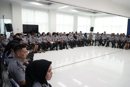 rapat kerja bulanan 8